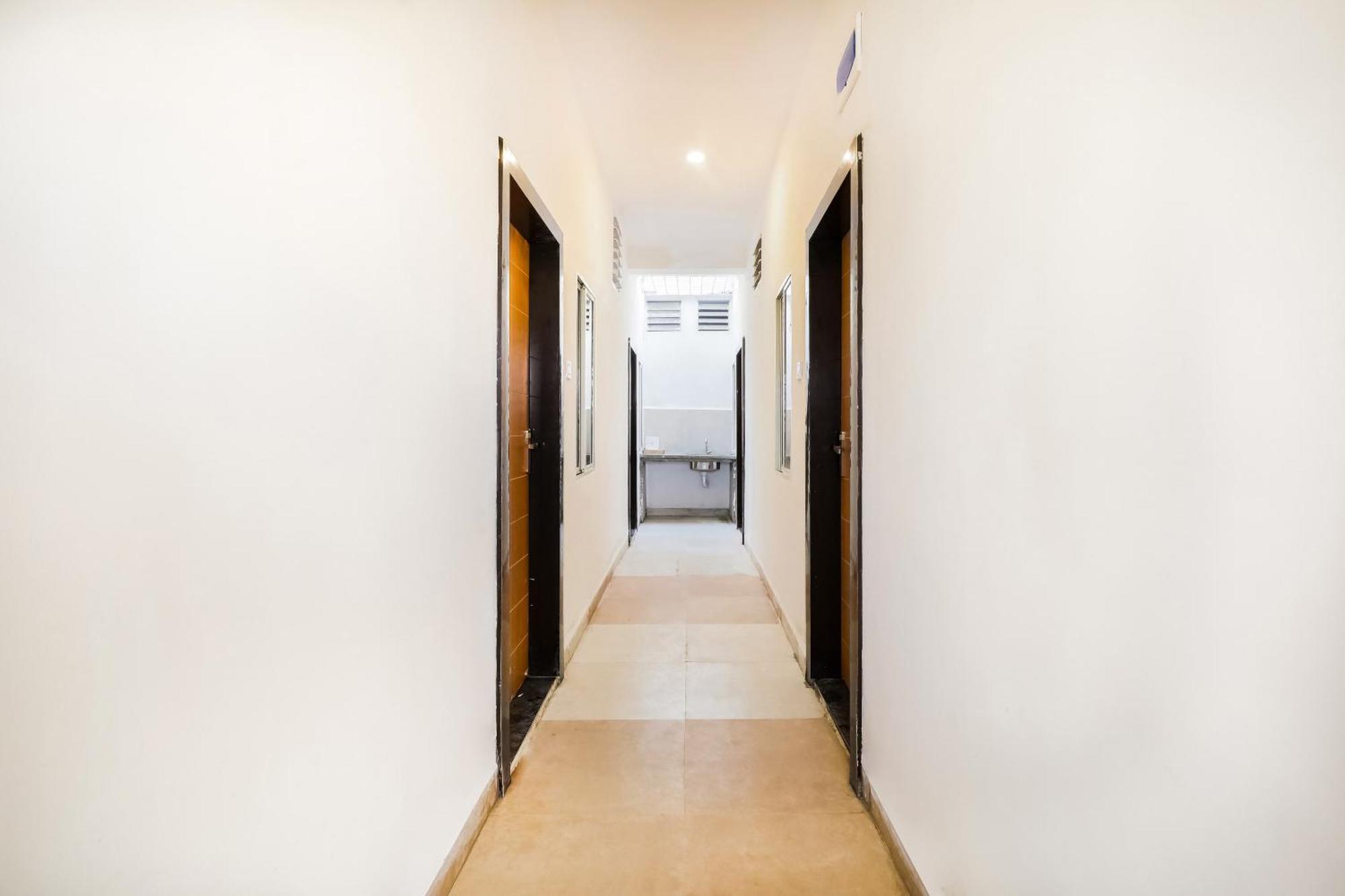 OYO 65977 Hotel Expression Indore Exterior foto