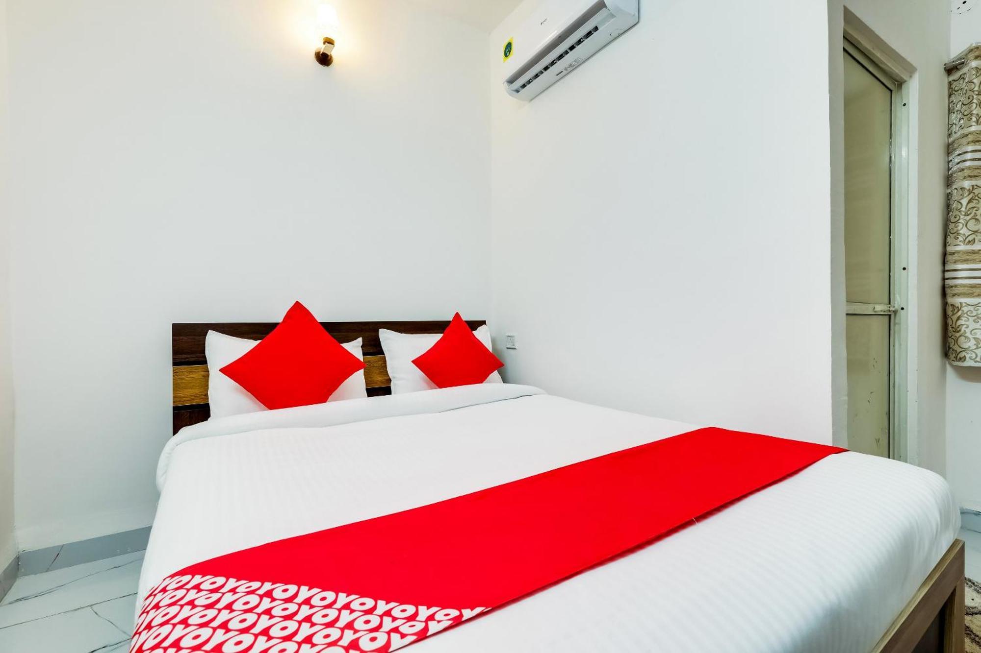 OYO 65977 Hotel Expression Indore Exterior foto